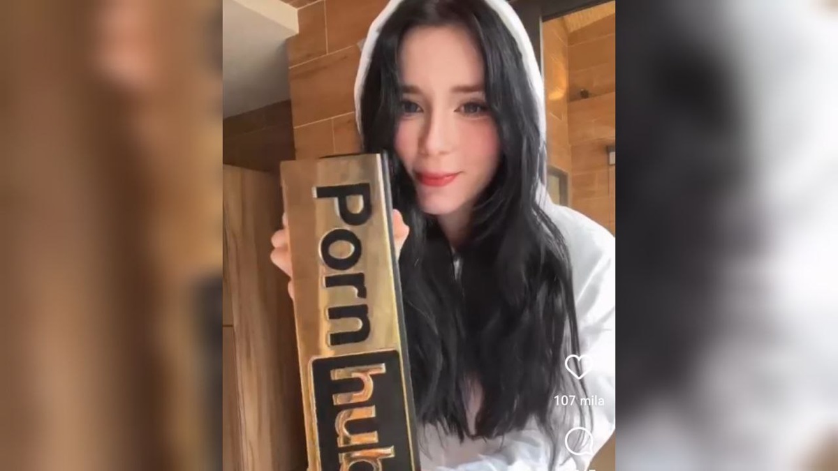 Обычная девушка из Екатеринбурга стала самой популярной порномоделью мира. Что известно о Sweetie Fox